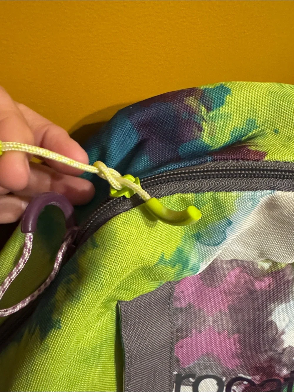 Puma vibrant tie